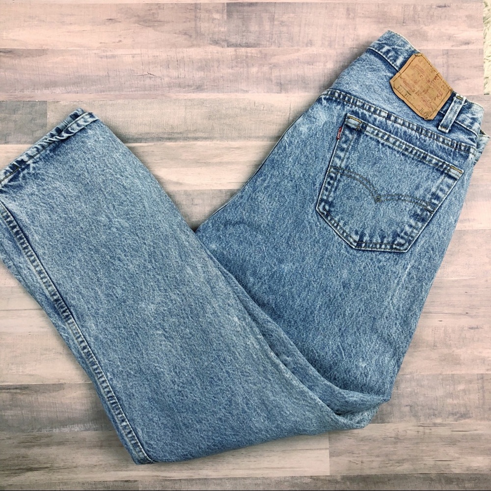 Levi's Women's Classic Blue Straight Jeans